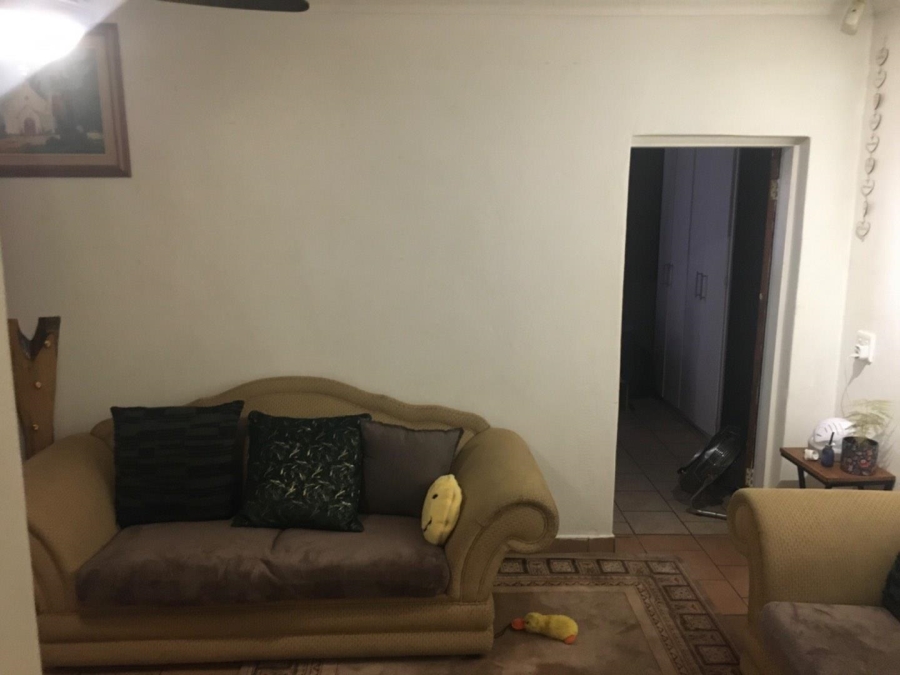 5 Bedroom Property for Sale in The Reeds Gauteng