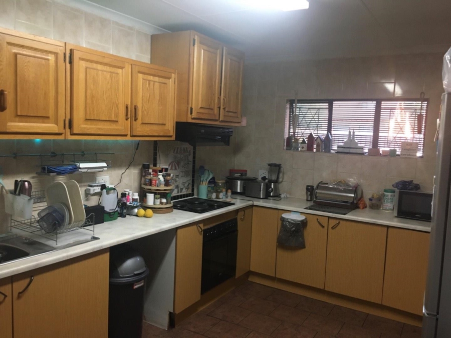 5 Bedroom Property for Sale in The Reeds Gauteng