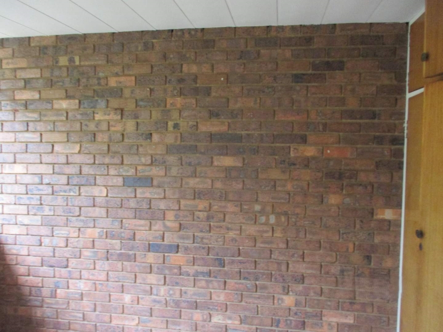 To Let 2 Bedroom Property for Rent in Annlin Gauteng