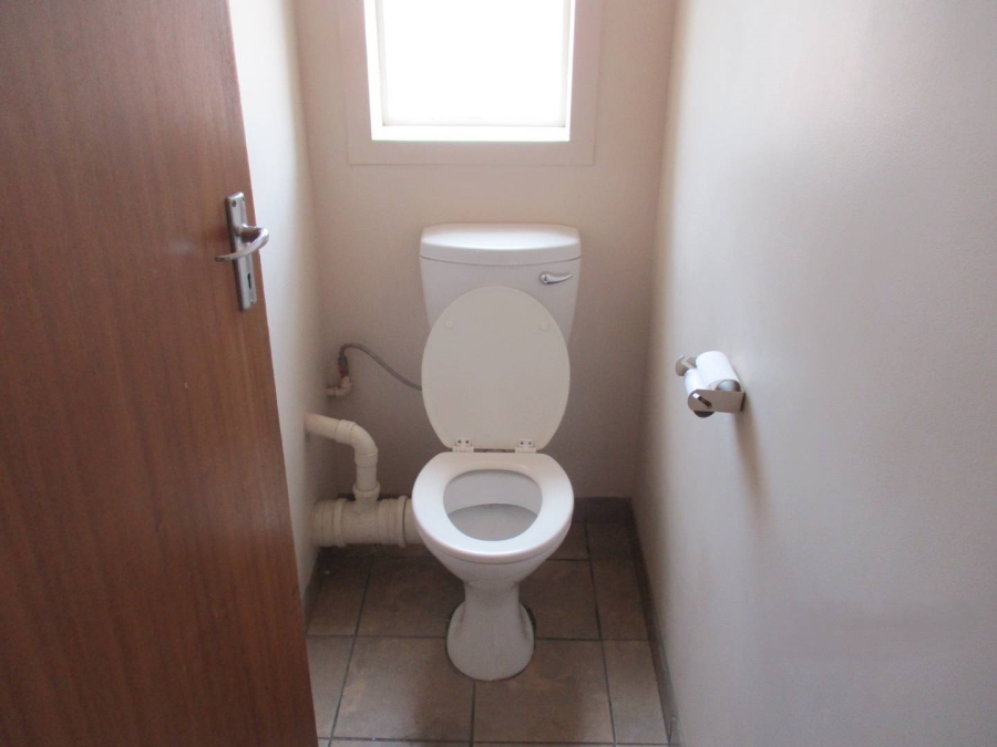 To Let 2 Bedroom Property for Rent in Annlin Gauteng