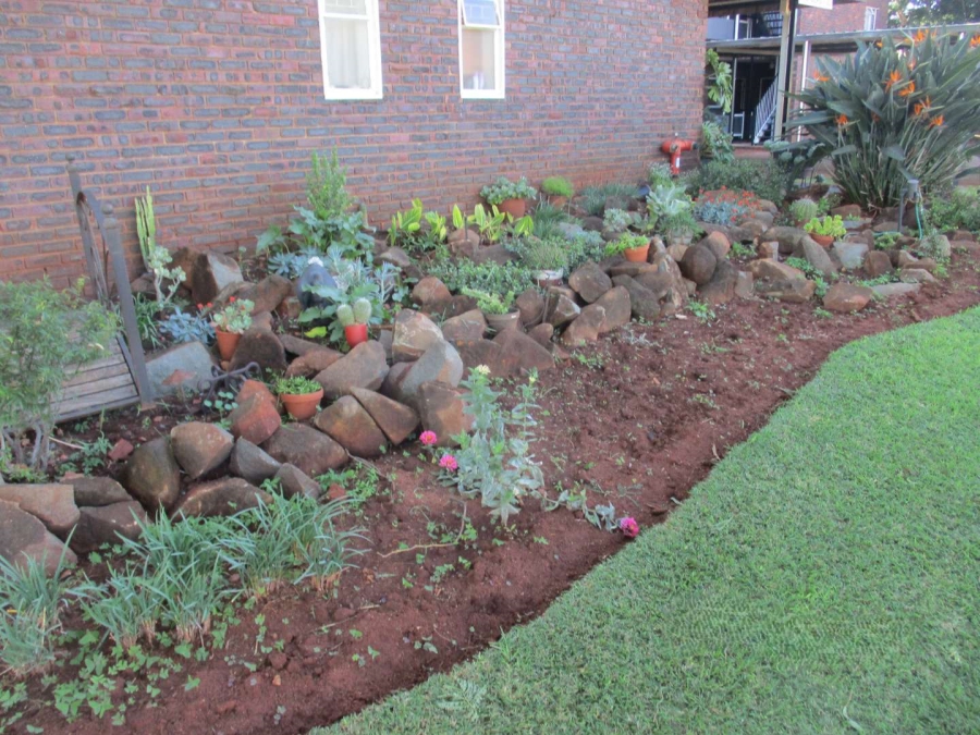 2 Bedroom Property for Sale in Annlin Gauteng