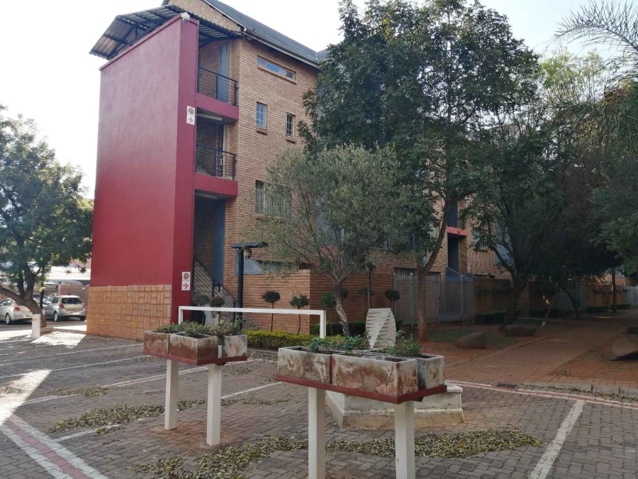 1 Bedroom Property for Sale in Riviera Gauteng