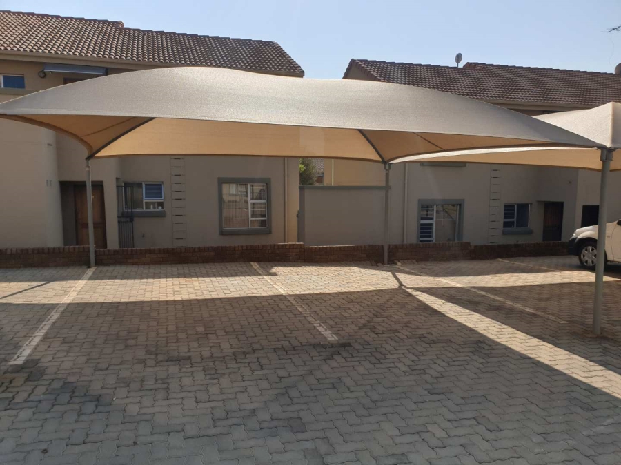 0 Bedroom Property for Sale in Leeuwenhof Estate Gauteng