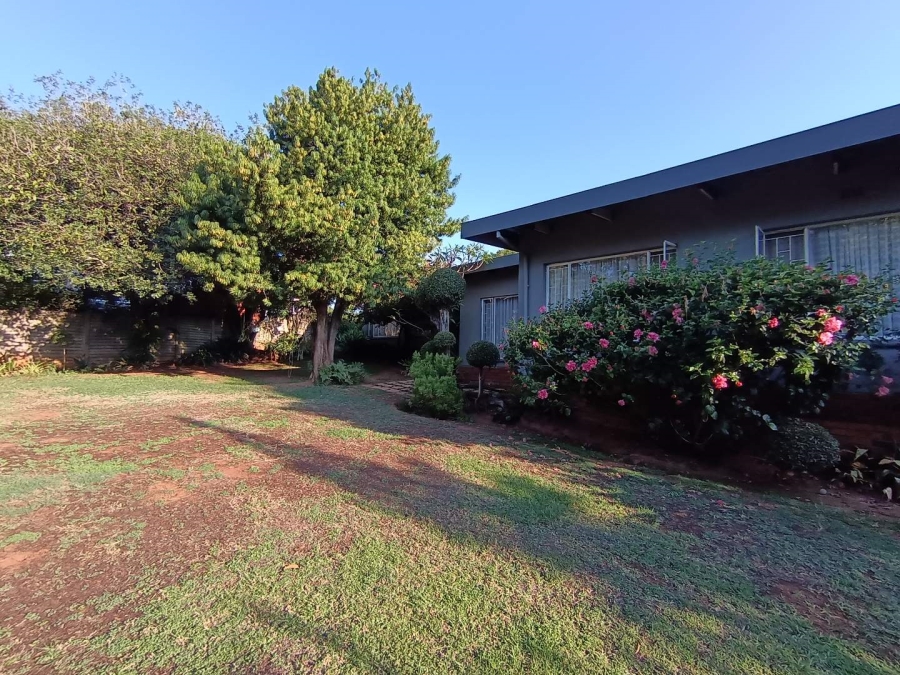 4 Bedroom Property for Sale in Elardus Park Gauteng