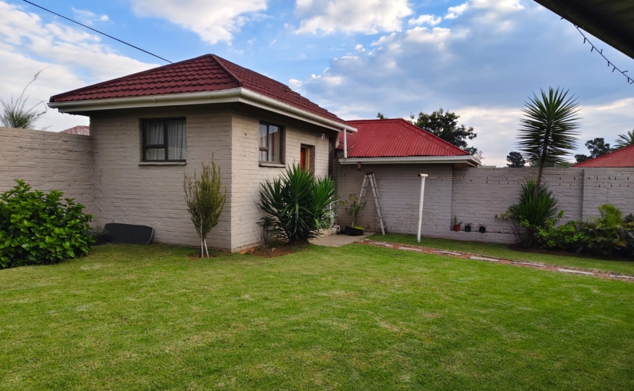 3 Bedroom Property for Sale in Croydon Gauteng
