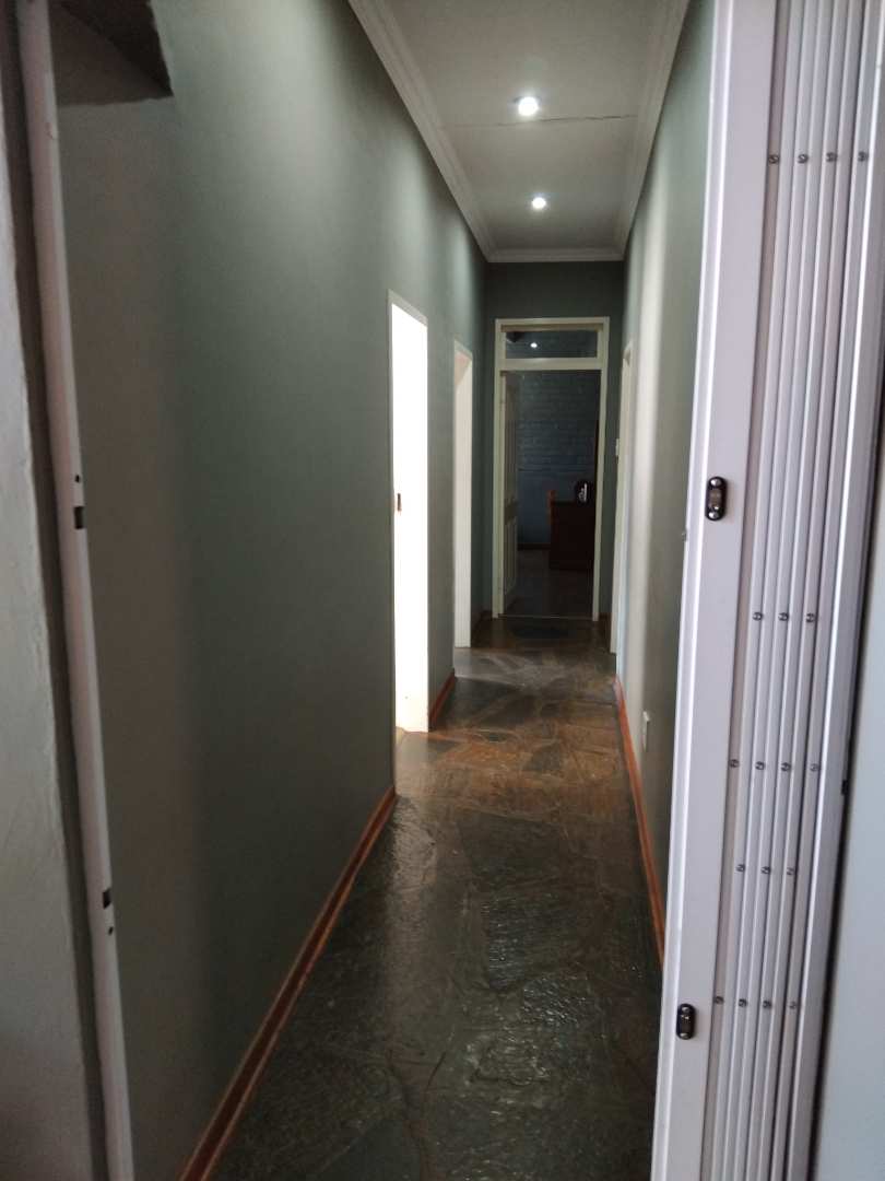 8 Bedroom Property for Sale in Aston Manor Gauteng
