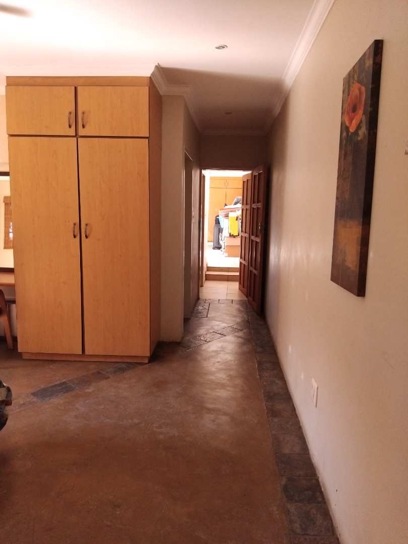 8 Bedroom Property for Sale in Aston Manor Gauteng