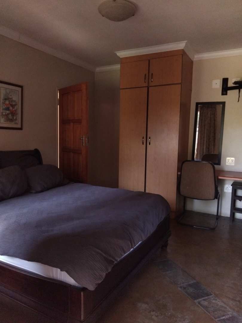8 Bedroom Property for Sale in Aston Manor Gauteng