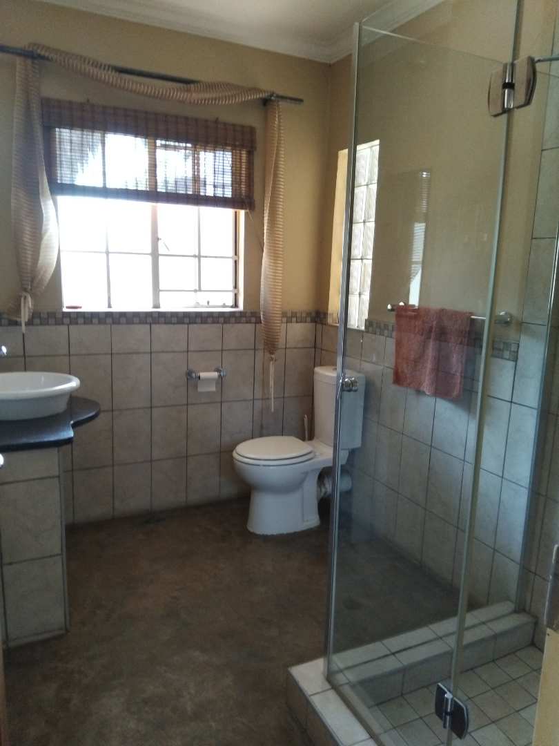 8 Bedroom Property for Sale in Aston Manor Gauteng