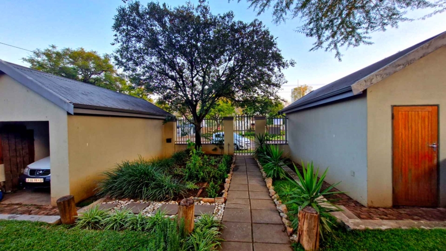2 Bedroom Property for Sale in Riviera Gauteng