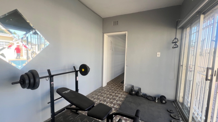 3 Bedroom Property for Sale in Robertsham Gauteng