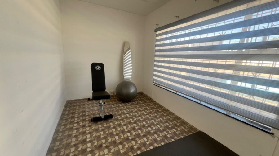 3 Bedroom Property for Sale in Robertsham Gauteng