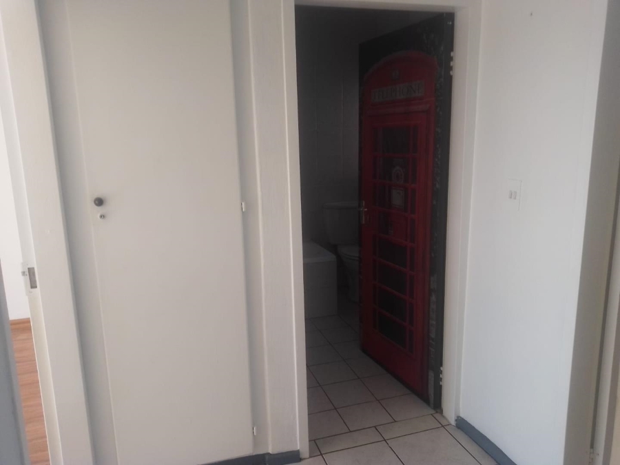 2 Bedroom Property for Sale in Randhart Gauteng