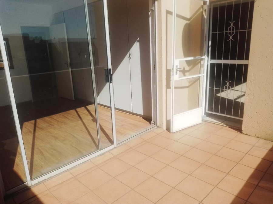 2 Bedroom Property for Sale in Randhart Gauteng