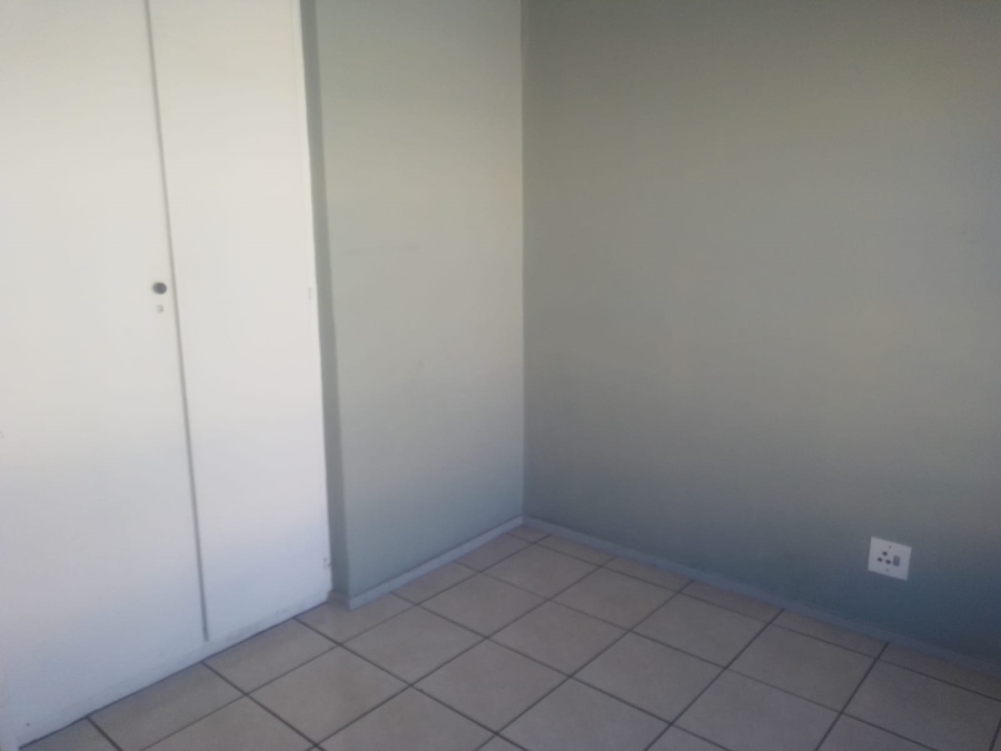 2 Bedroom Property for Sale in Randhart Gauteng