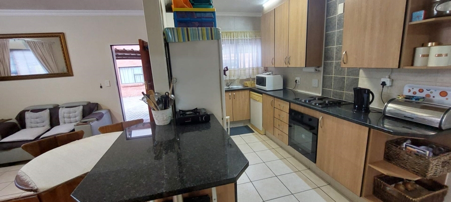 3 Bedroom Property for Sale in Verwoerdpark Gauteng