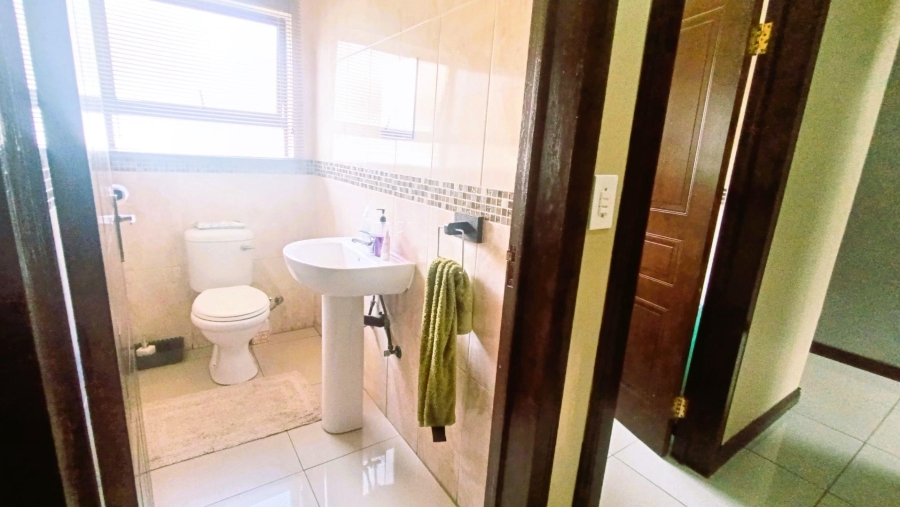 3 Bedroom Property for Sale in Thatchfield Estate Gauteng