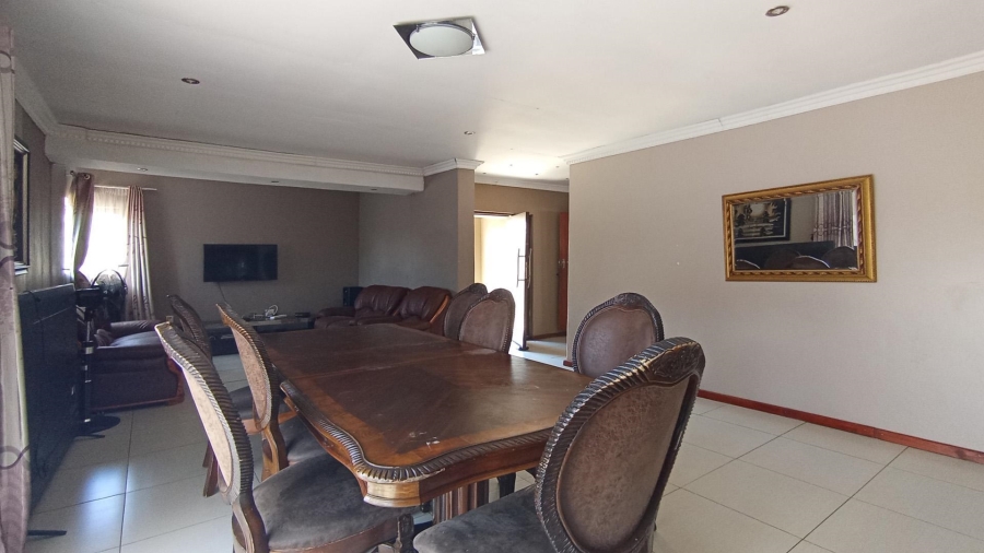4 Bedroom Property for Sale in The Orchards Gauteng