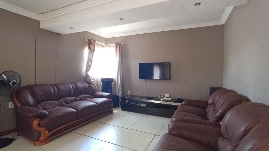 4 Bedroom Property for Sale in The Orchards Gauteng