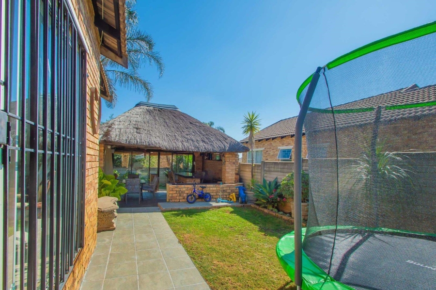 2 Bedroom Property for Sale in Radiokop Gauteng