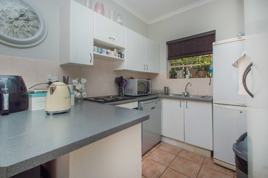 2 Bedroom Property for Sale in Radiokop Gauteng