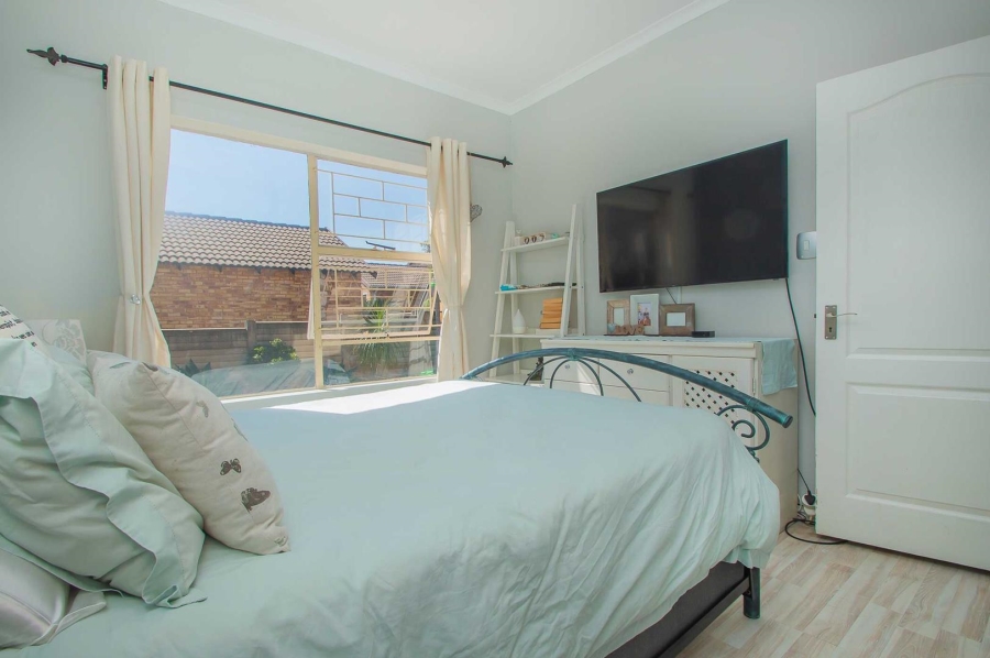 2 Bedroom Property for Sale in Radiokop Gauteng