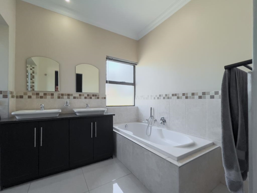 3 Bedroom Property for Sale in Midlands Estate Gauteng