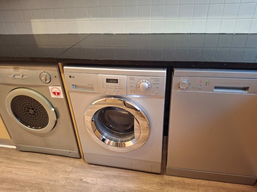 To Let 2 Bedroom Property for Rent in Morningside Gauteng