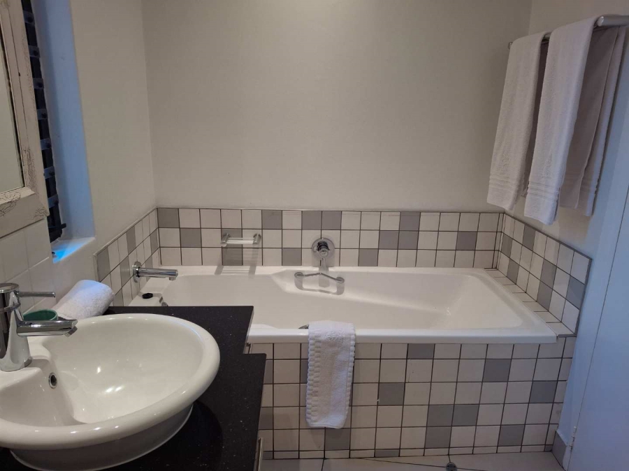 To Let 2 Bedroom Property for Rent in Morningside Gauteng