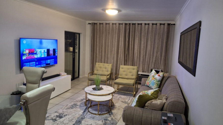 To Let 2 Bedroom Property for Rent in Crowthorne AH Gauteng