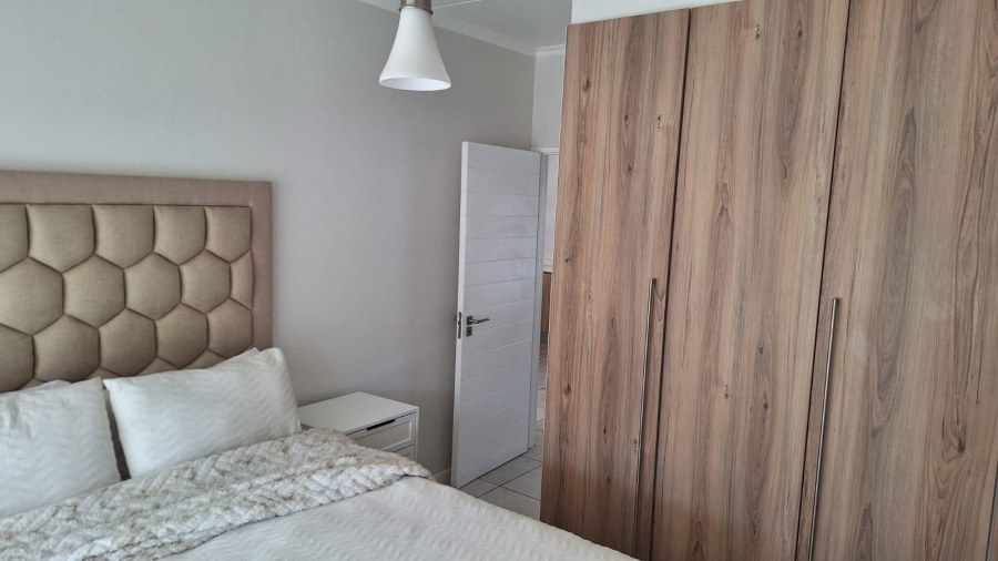To Let 2 Bedroom Property for Rent in Crowthorne AH Gauteng