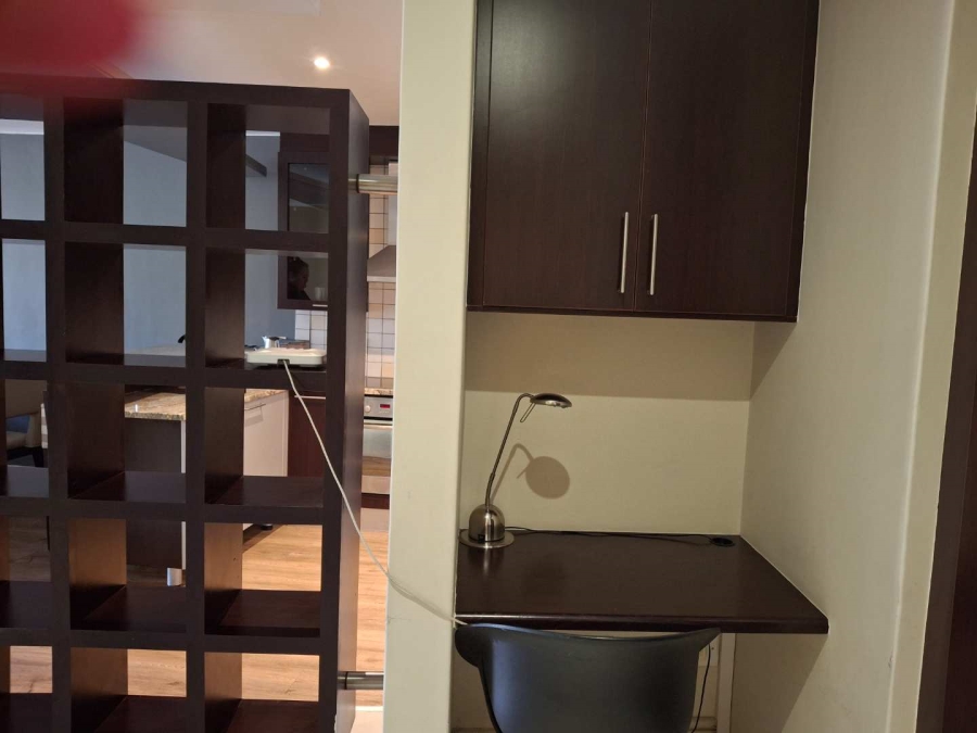 To Let 2 Bedroom Property for Rent in Benmore Gardens Gauteng