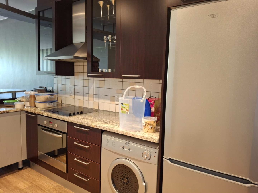 To Let 2 Bedroom Property for Rent in Benmore Gardens Gauteng