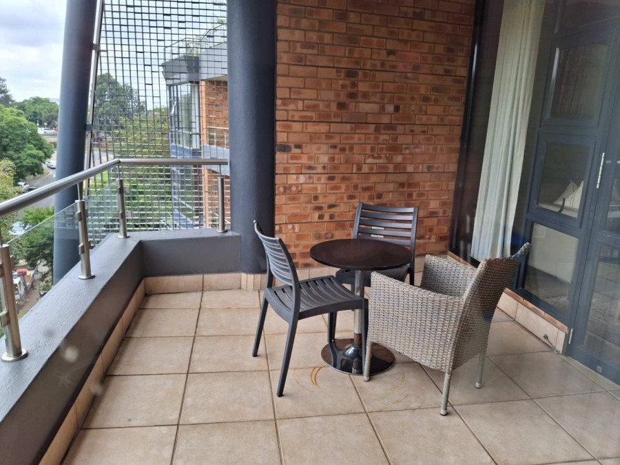 To Let 2 Bedroom Property for Rent in Benmore Gardens Gauteng