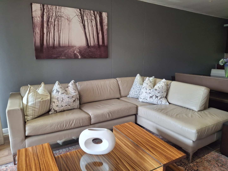 To Let 2 Bedroom Property for Rent in Benmore Gardens Gauteng