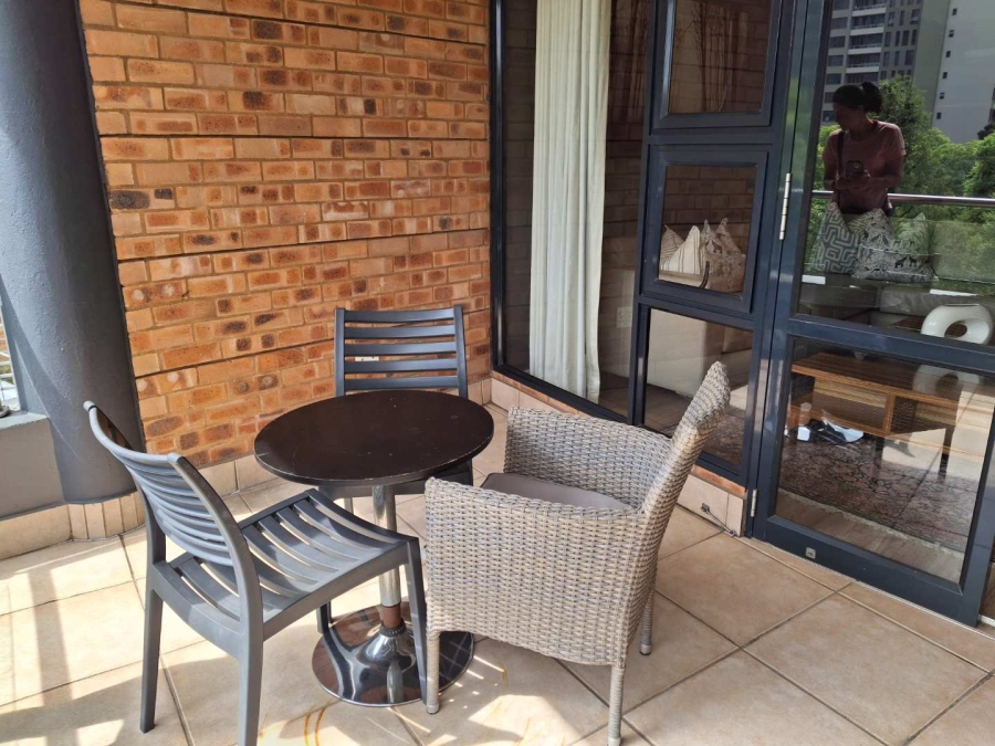 To Let 2 Bedroom Property for Rent in Benmore Gardens Gauteng