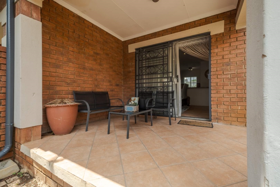 2 Bedroom Property for Sale in Equestria Gauteng