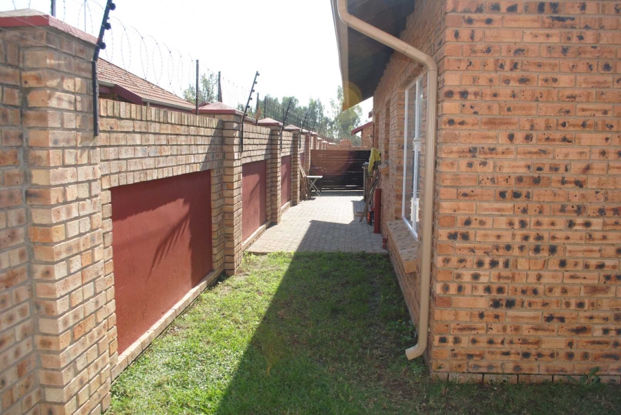 2 Bedroom Property for Sale in Riversdale Gauteng