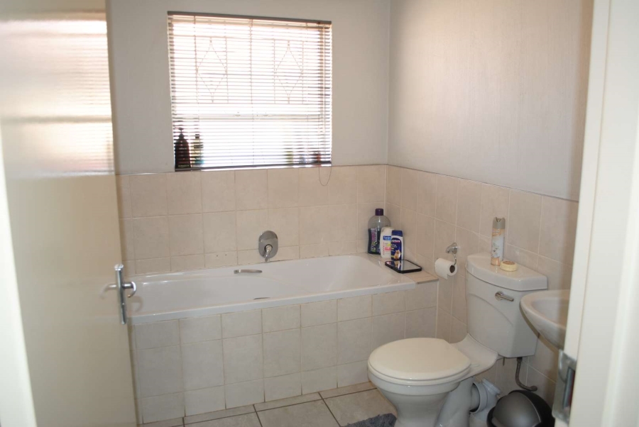 2 Bedroom Property for Sale in Riversdale Gauteng