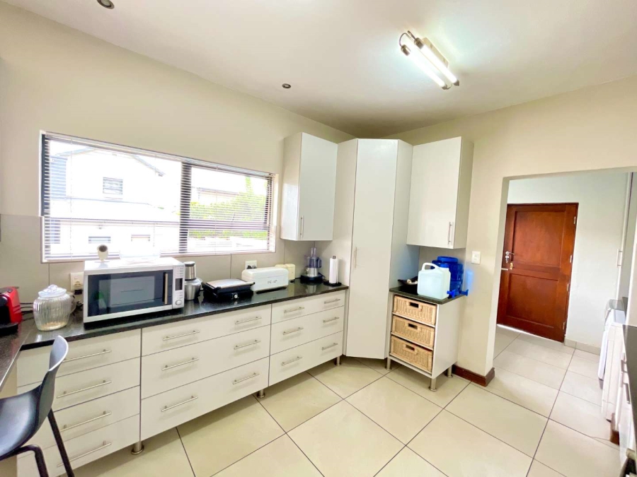 To Let 3 Bedroom Property for Rent in Olympus Gauteng