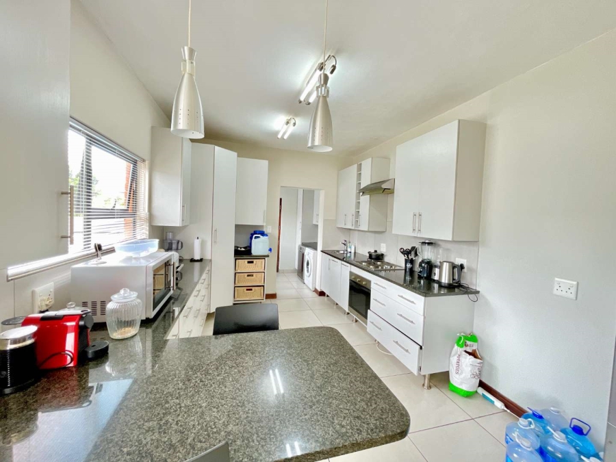 To Let 3 Bedroom Property for Rent in Olympus Gauteng