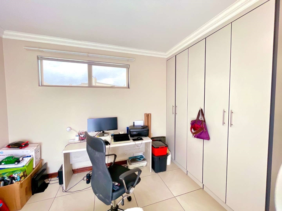 To Let 3 Bedroom Property for Rent in Olympus Gauteng