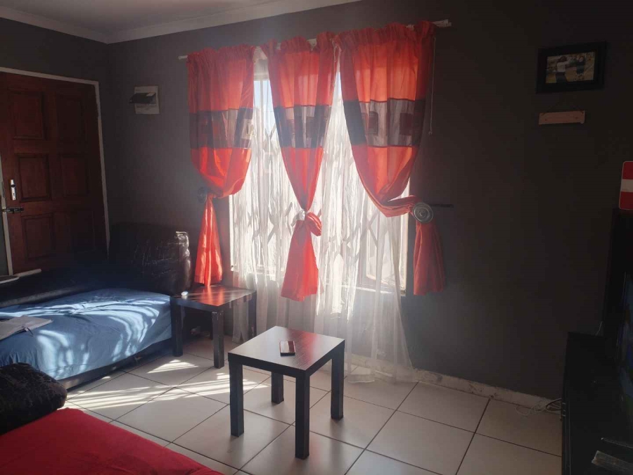 To Let 2 Bedroom Property for Rent in Mahube Valley Gauteng