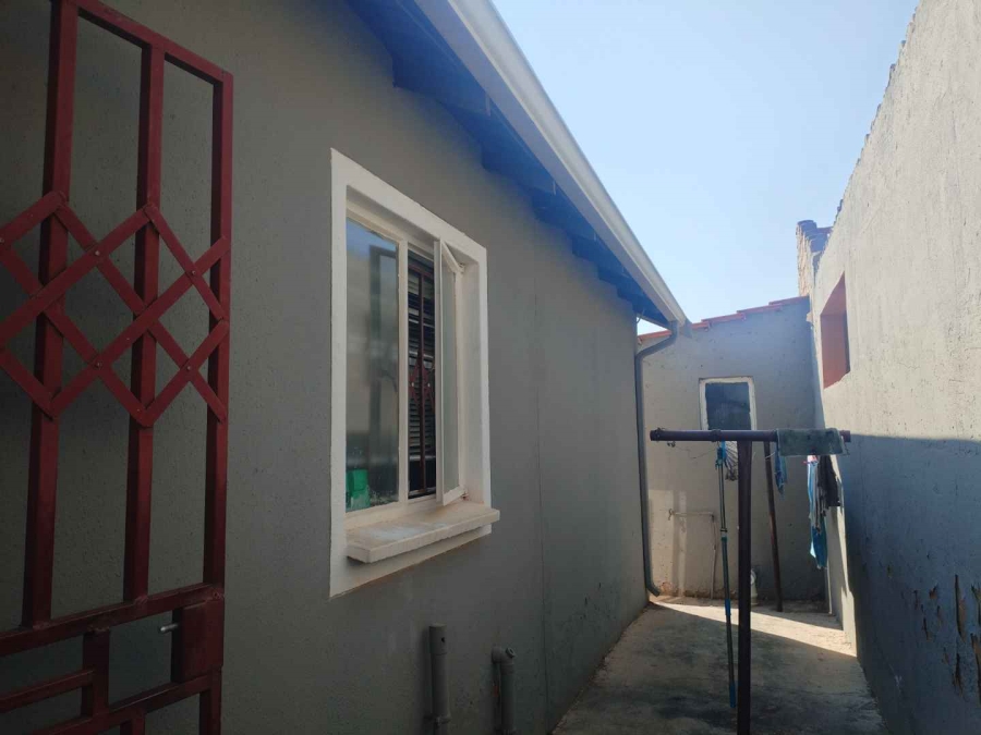 To Let 2 Bedroom Property for Rent in Mahube Valley Gauteng