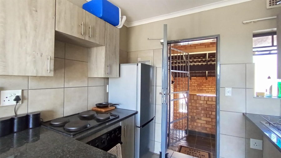 2 Bedroom Property for Sale in Montana Tuine Gauteng