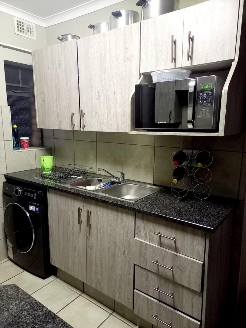 2 Bedroom Property for Sale in Montana Tuine Gauteng