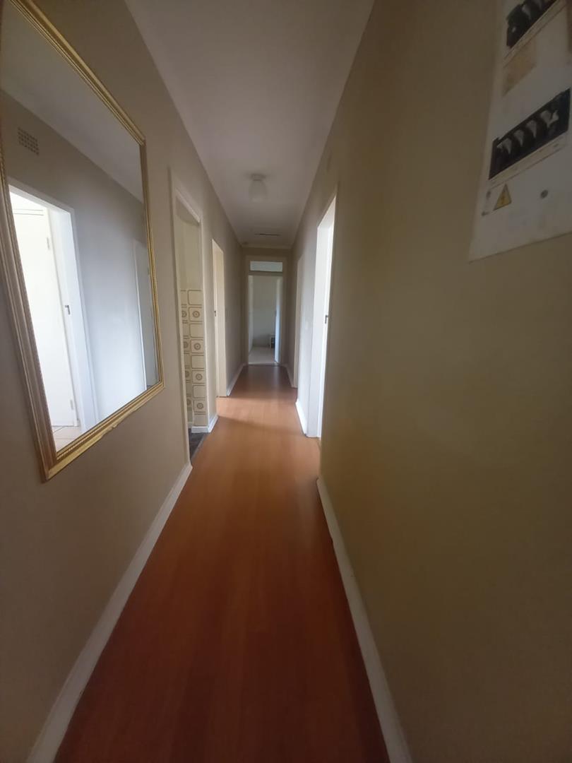 3 Bedroom Property for Sale in Birchleigh North Gauteng