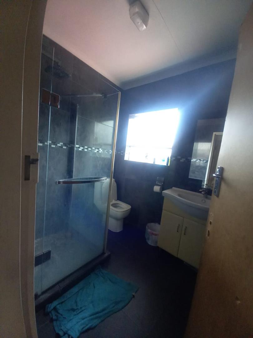 3 Bedroom Property for Sale in Birchleigh North Gauteng