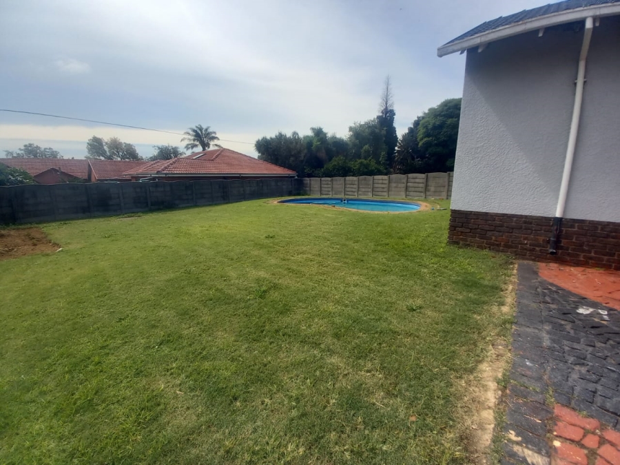 3 Bedroom Property for Sale in Birchleigh North Gauteng