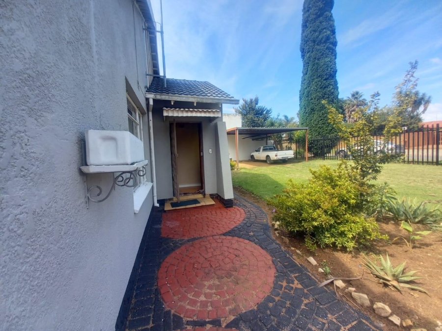 3 Bedroom Property for Sale in Birchleigh North Gauteng